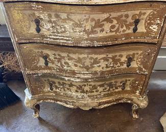 Contemporary shabby cheic