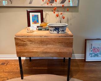 Williams Sonoma Drop Leaf Table