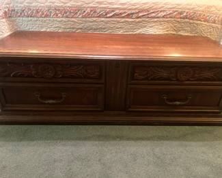 Lane cedar chest