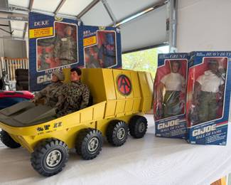 GI Joe action figures and vehicle