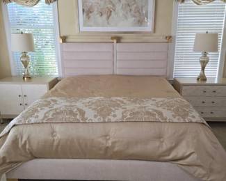 Vanguard Platform Tufted King Bed