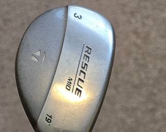 TaylorMade Rescue Mid Hybrid Golf Club