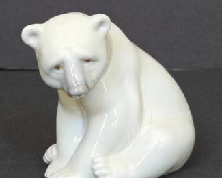 Lladro Seated Polar Bear Figurine