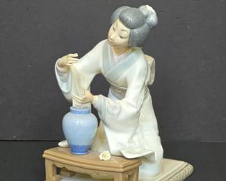 Lladro Porcelain Figurine Japanese Girl