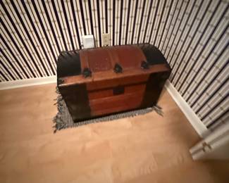 Kenilworth Blue Moon Estate Sale w/ Woodworking Tools, Piano & Pool Table