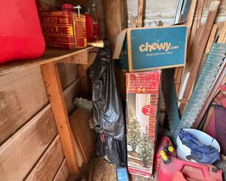 Kenilworth Blue Moon Estate Sale w/ Woodworking Tools, Piano & Pool Table