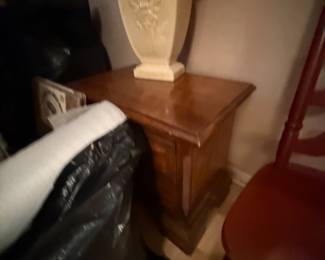 Kenilworth Blue Moon Estate Sale w/ Woodworking Tools, Piano & Pool Table