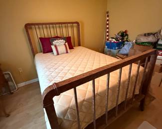 Kenilworth Blue Moon Estate Sale w/ Woodworking Tools, Piano & Pool Table