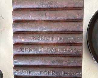 Cast Iron cornbread skillet 