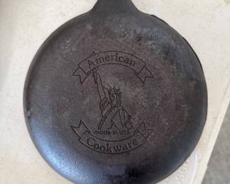 Cast iron skillet 