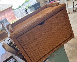 Wicker bench with pull out shoe shelf 