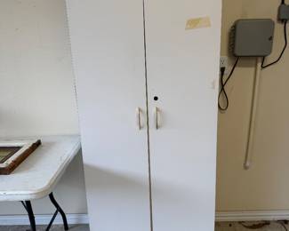 Storage cabinet 