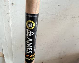 Ames Bronco Round Point Shovel