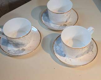 Olivia  Oliver Marbled Gold Porcelain Teacup and Saucer Set