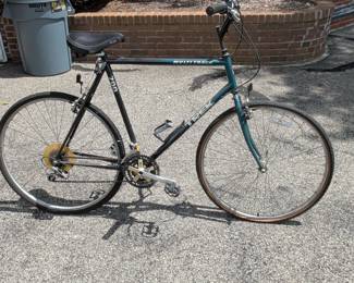 Trek Multitrack Hybrid Bicycle
