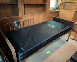 DUOMAT IPS Electric Hospital Bed