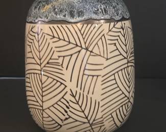 Decorative Ceramic Vase with Leaf Pattern and Mosaic Glass Vase