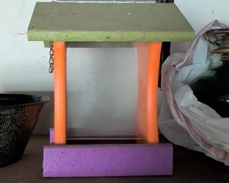 DIY Wooden Bird Feeder