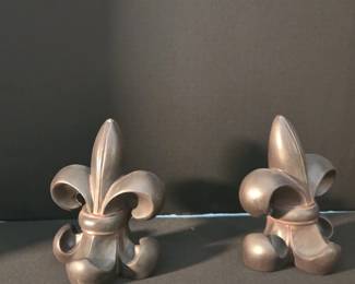 Vintage Cast Iron Fleurdelis Bookends second image
