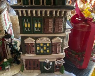 Department Dickens Village Series The Flat of Ebenezer Scrooge Building