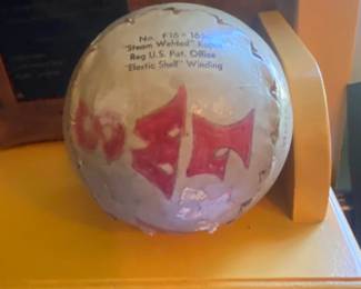Autographed Elastic Shell Winding Baseball