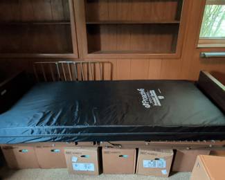 DUOMAT IPS Electric Hospital Bed second image