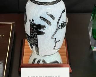 Kosta Boda Caramba Vase Ulrica Hydman-Vallien Sweden 1987