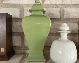Vintage Gonder USA Pottery #530