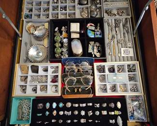 Sterling silver jewelry and designer jewelry 