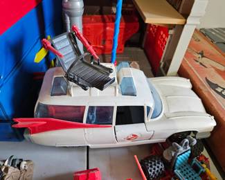 Ghostbusters ecto 1