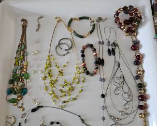 Costume jewelry 