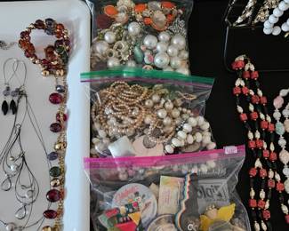  Bags of jewelry 