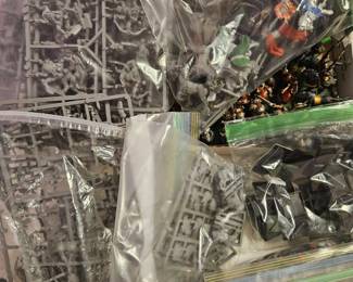 War hammer figures 