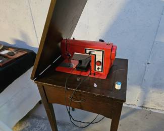 Sewing machine 