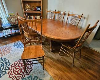 Dining room table and chair set 