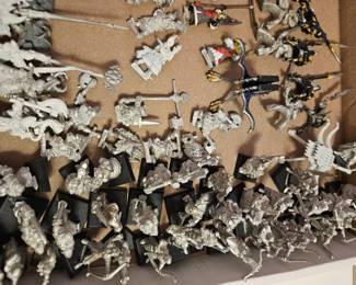 War hammer figures 