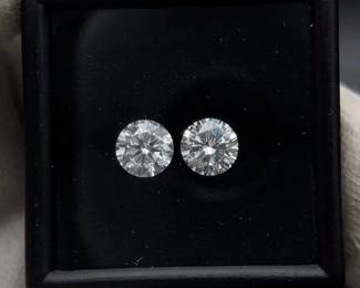2.20 Carat Total Weight Lab-Grown Round Brilliant Diamond Matched Pair