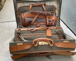 CL187Hartman Luggage Set