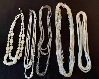 CL175White Beaded Necklaces