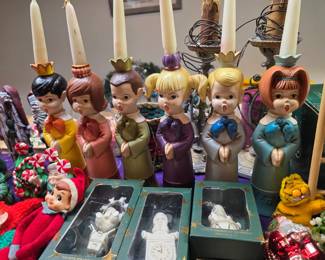 MCM Atlantic Mold, Choir Girls Carolers 1960’s with Praying Hands