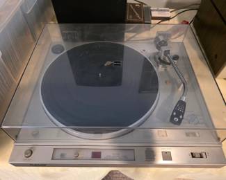Vintage Sony PS-X20 stereo turntable, good working condition, needs a new needle.