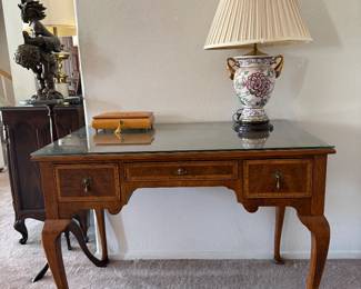 Henredon writing desk
