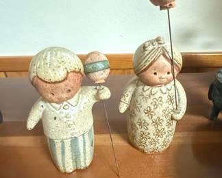 Pair of Fitz and Floyd Stoneware Figurines with Balloons