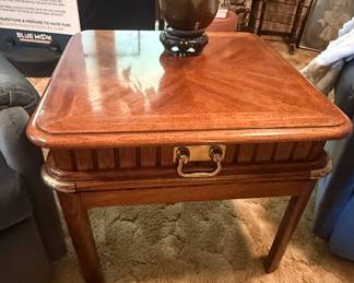 Vintage Drexel Heritage End Table with Drawer
