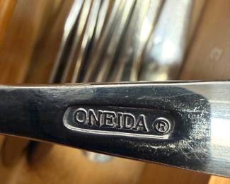 Oneida Stainless Steel Flatware Set