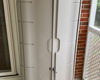 Rubbermaid Vertical Resin Outdoor Storage Shed