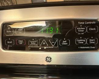 GE Electric Range