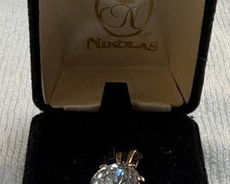 Nikolas Oval Cut Pendant