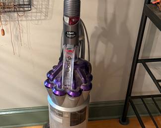 Dyson DC17 Animal Upright Vacuum Cleaner