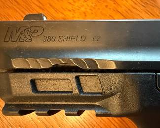 Smith & Wesson M&P 380 Shield EZ